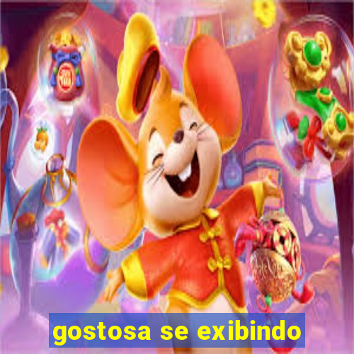 gostosa se exibindo